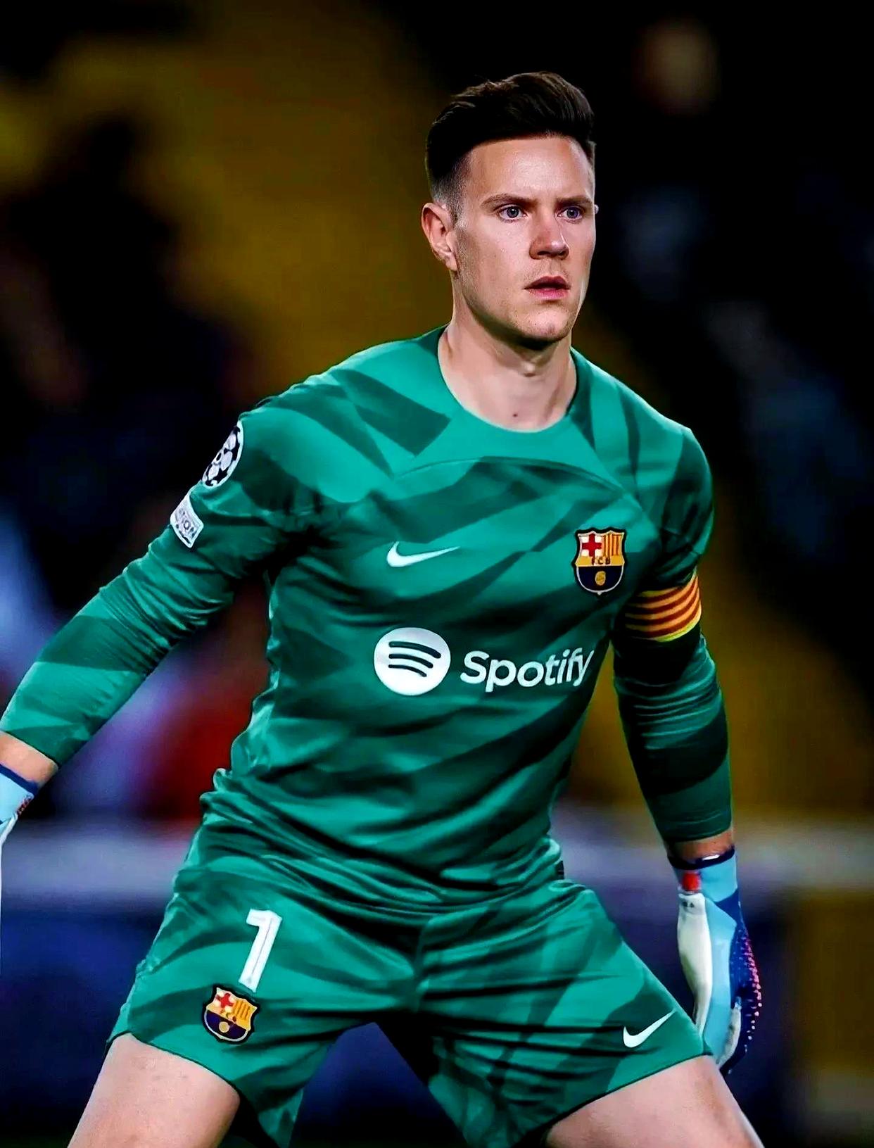 沃尔夫斯堡门将接受手术缺席数周的简单介绍 沃尔夫斯堡门将接受手术缺席数周的简单介绍