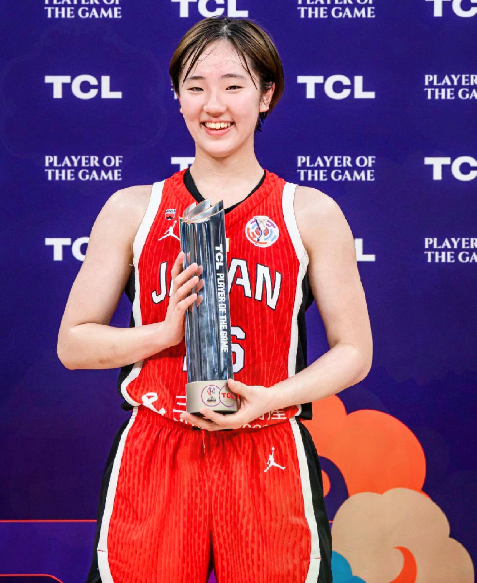 包含澳大利亚女篮全力以赴，终结对手不败纪录的词条